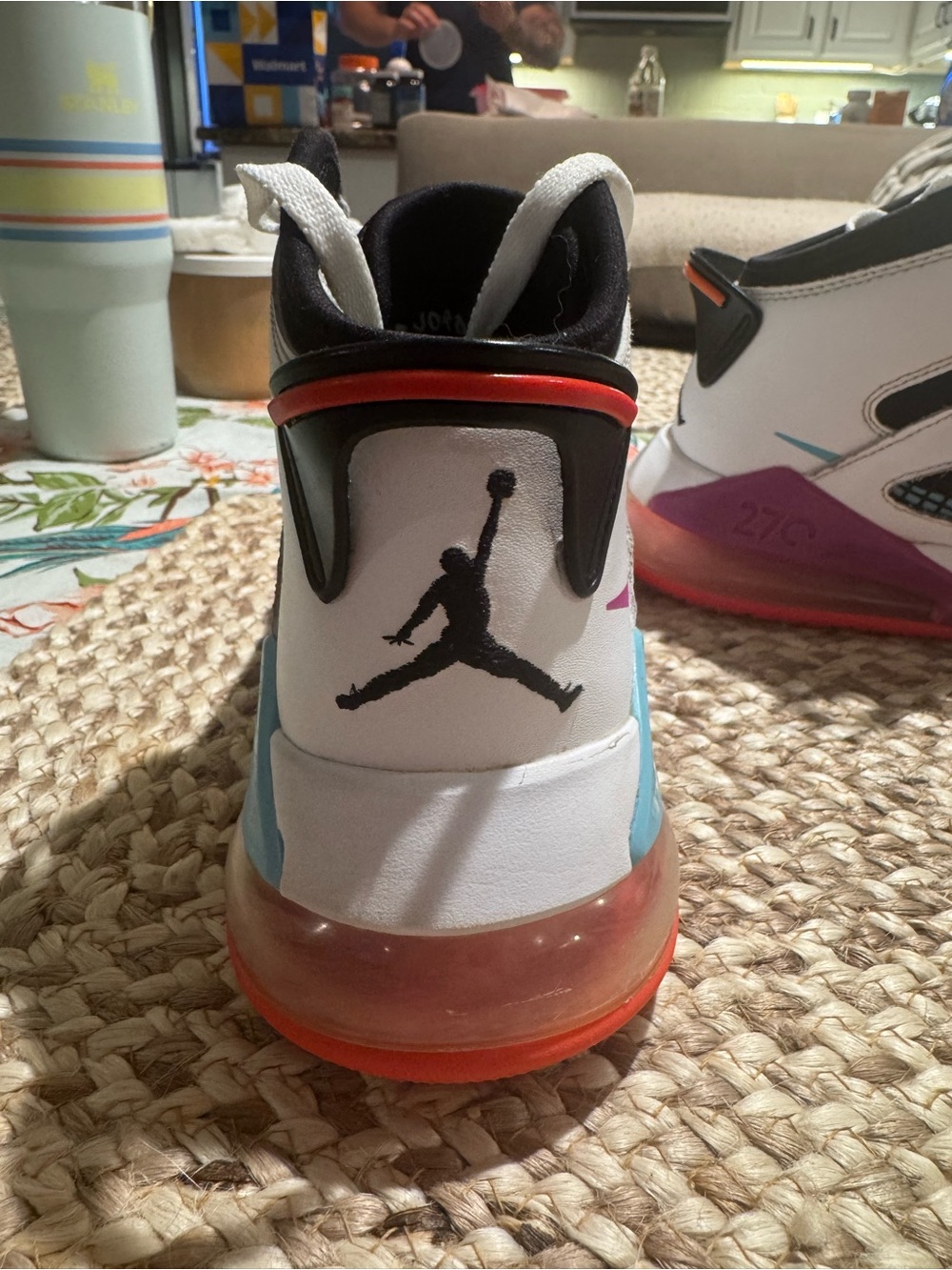 Nike Air Jordan Mars 270 White Hyper Pink Blue GS 7Y 8.5 Women’s Basketball Shoe - Picture 8 of 15